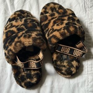 Uggs slippers